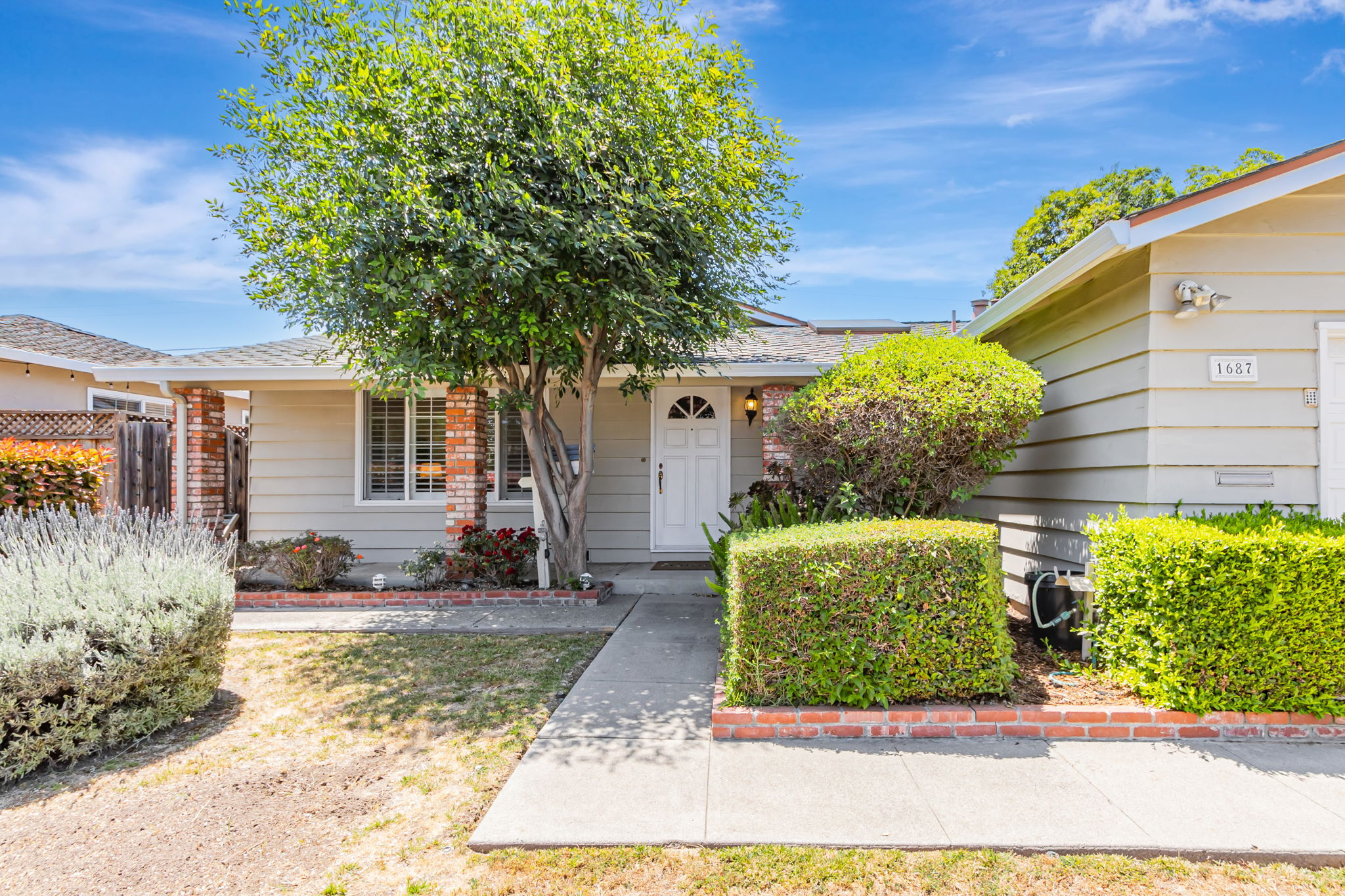 004_1687 Mendenhall Dr