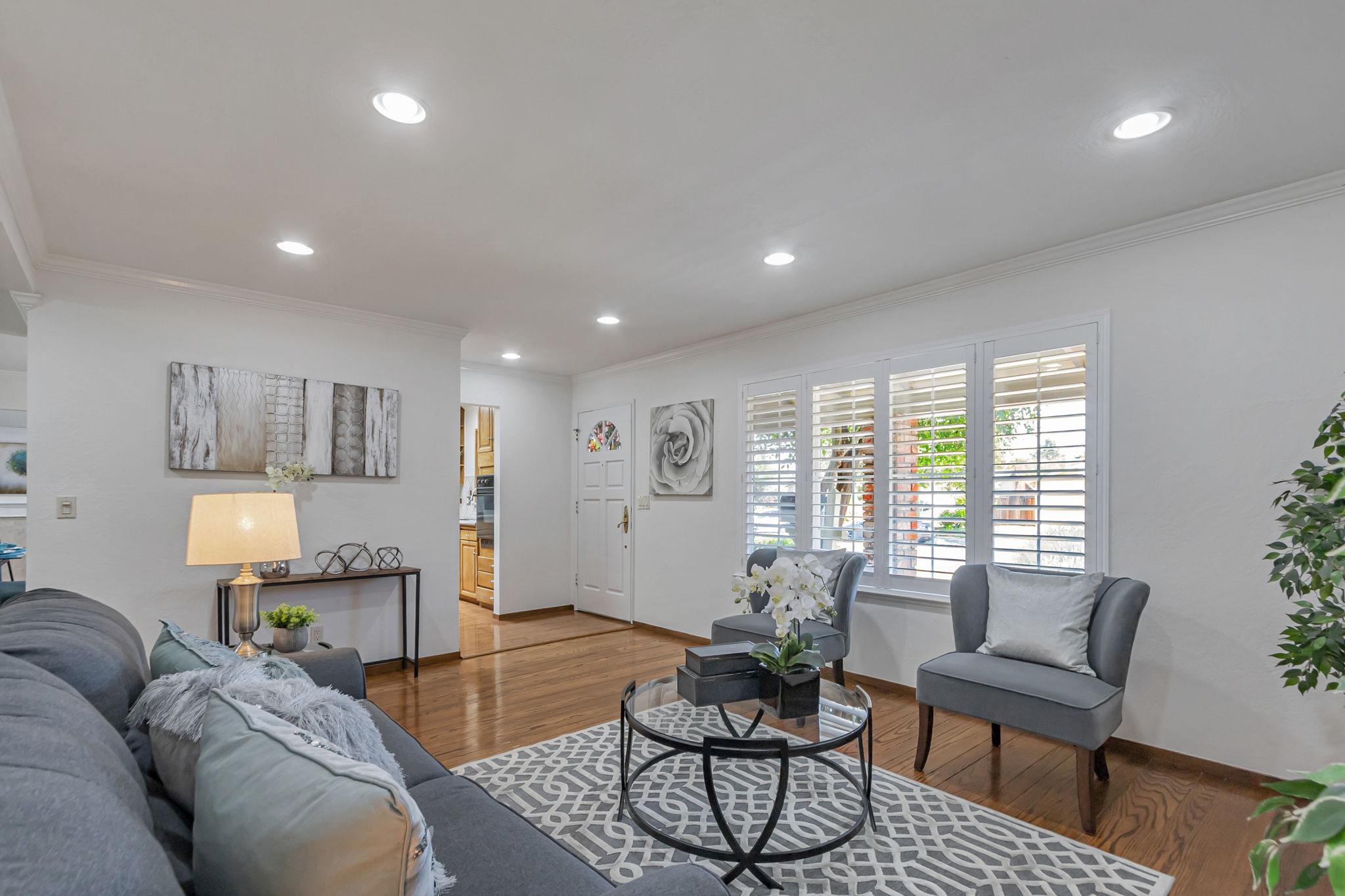 010_1687 Mendenhall Dr