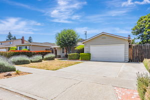 003_1687 Mendenhall Dr