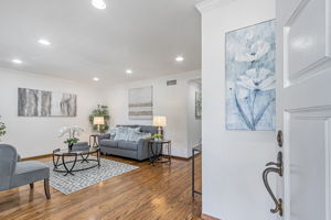 006_1687 Mendenhall Dr