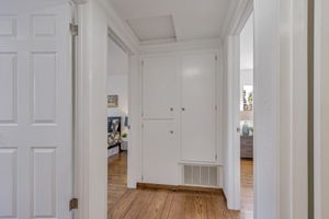 020_1687 Mendenhall Dr