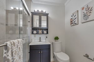 032_1687 Mendenhall Dr