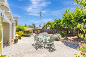 037_1687 Mendenhall Dr