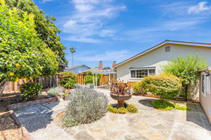 041_1687 Mendenhall Dr