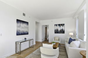 016_F8_1688 Pine St_