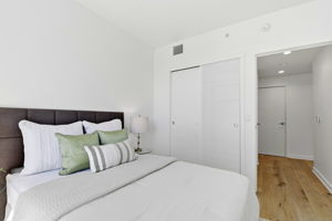 032_F8_1688 Pine St_