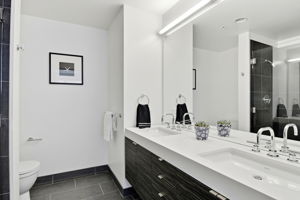 044_F8_1688 Pine St_