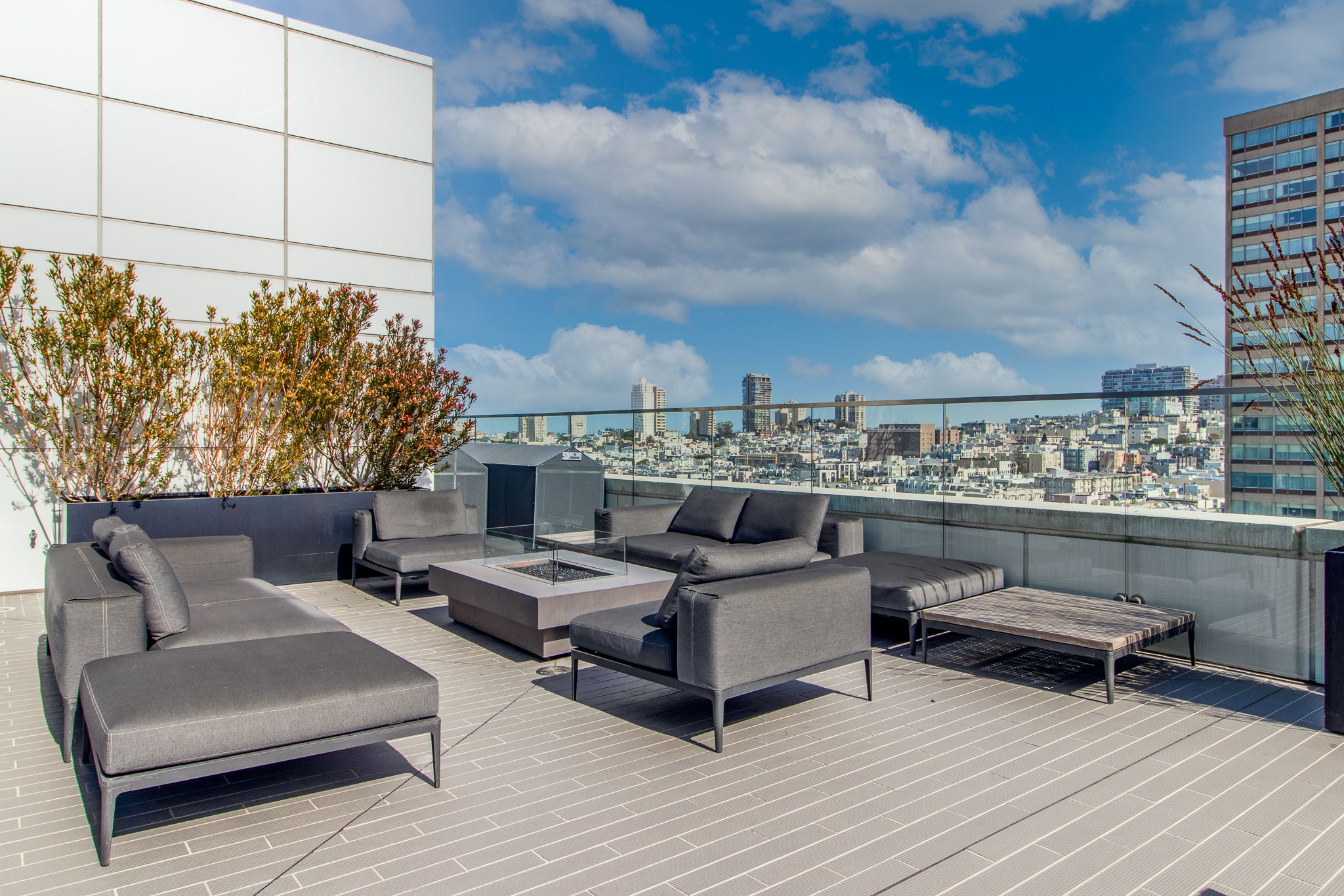 1688 Pine St, San Francisco, CA 94109, USA Photo 22