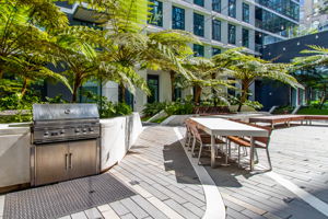 1688 Pine St, San Francisco, CA 94109, USA Photo 18