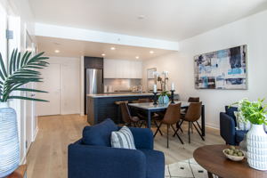 1688 Pine St, San Francisco, CA 94109, USA Photo 4