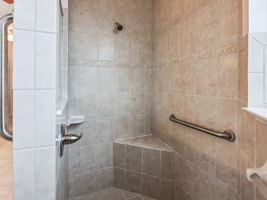  Photo 35