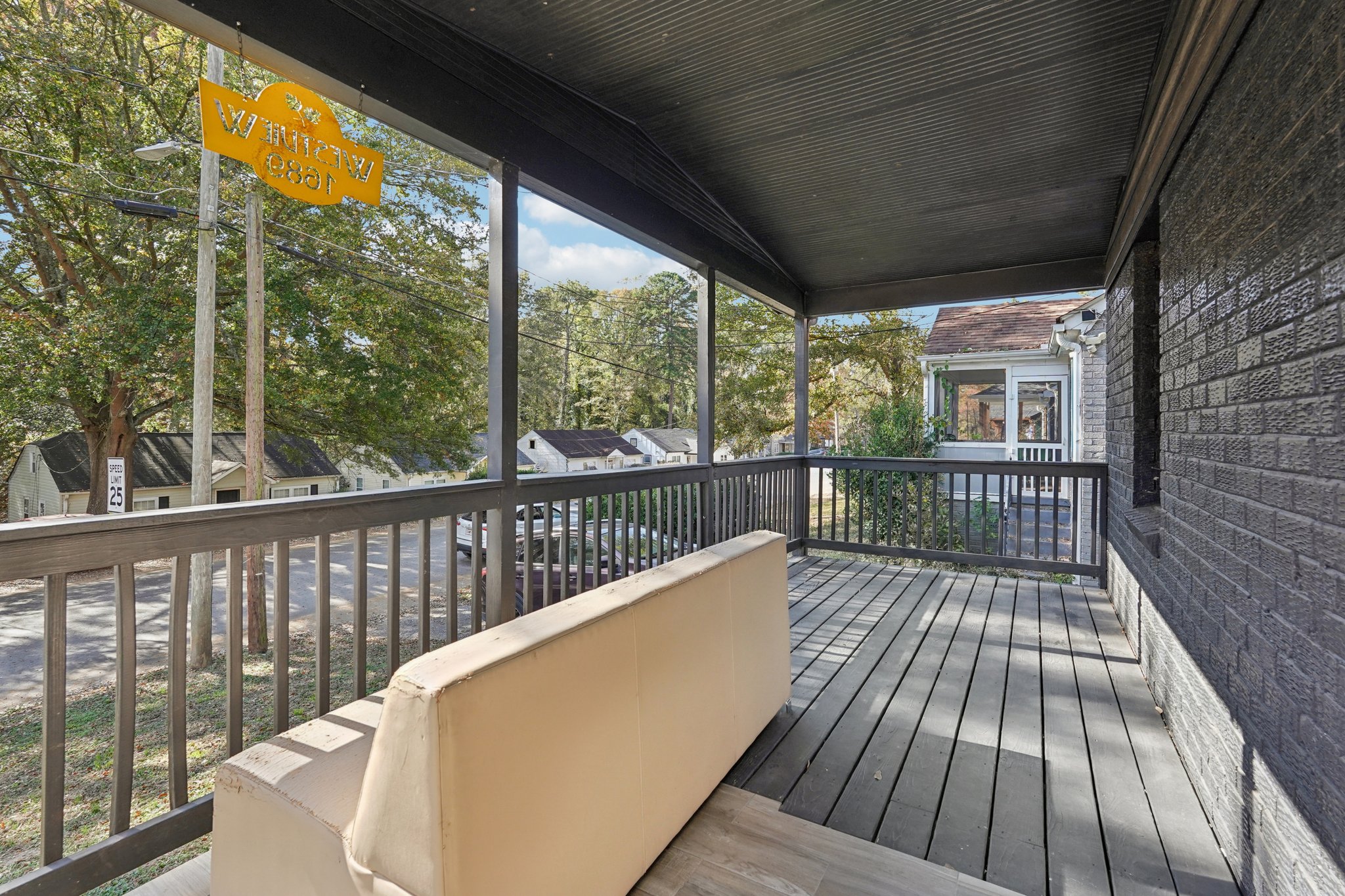 Derry Ave SW-S1911-004.jpg