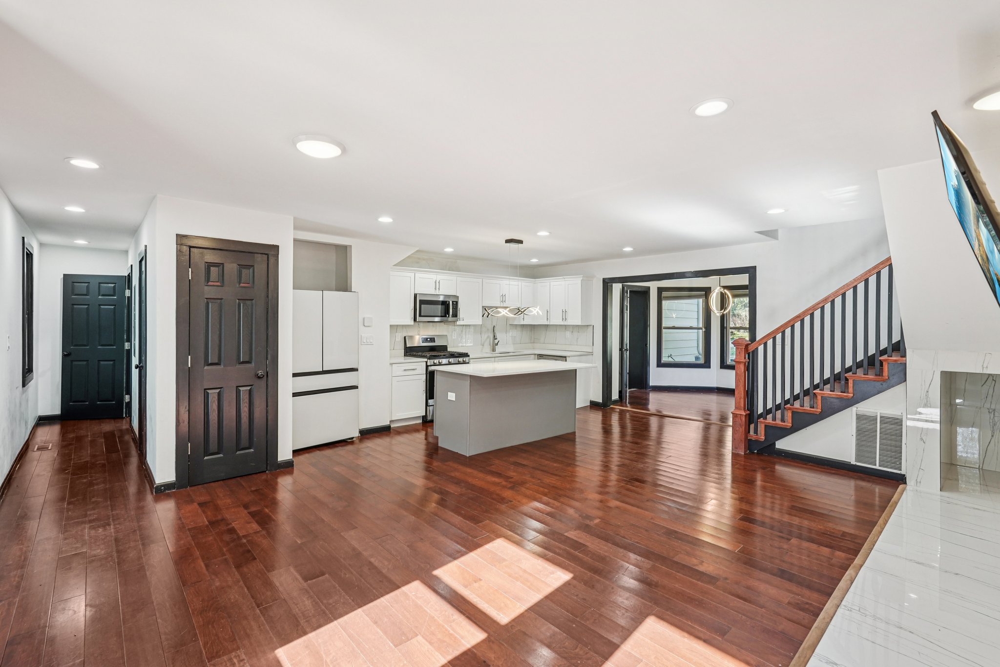 Derry Ave SW-S1911-011.jpg