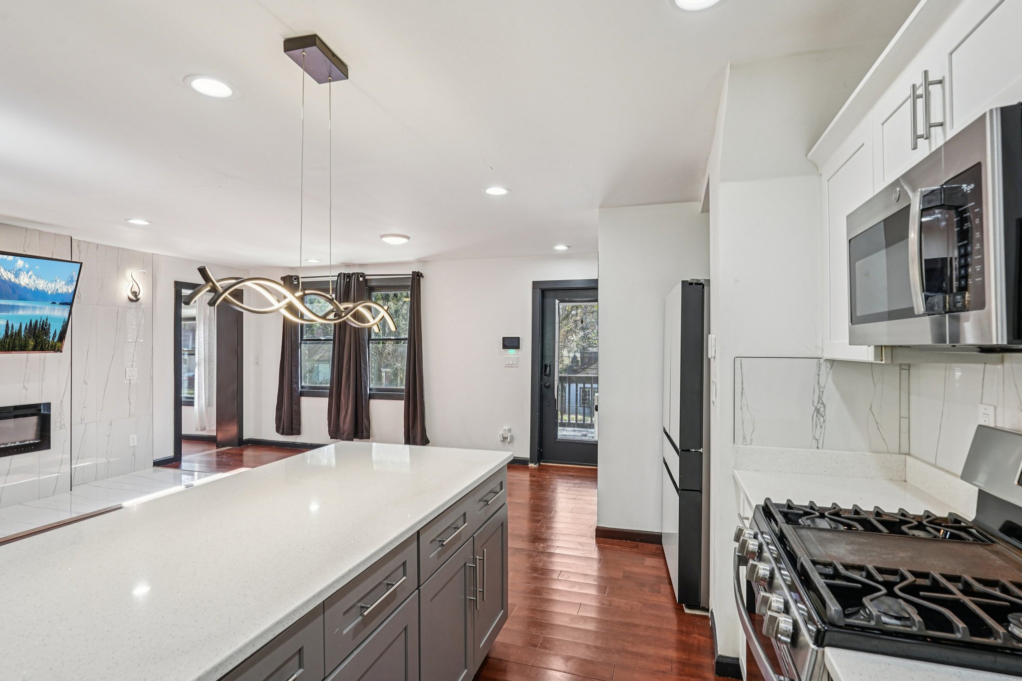 Derry Ave SW-S1911-016.jpg