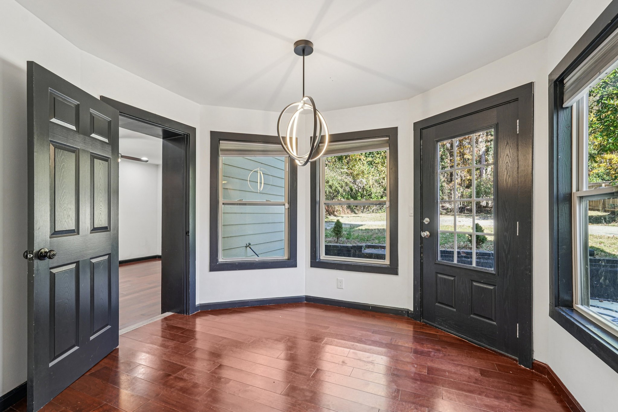 Derry Ave SW-S1911-024.jpg