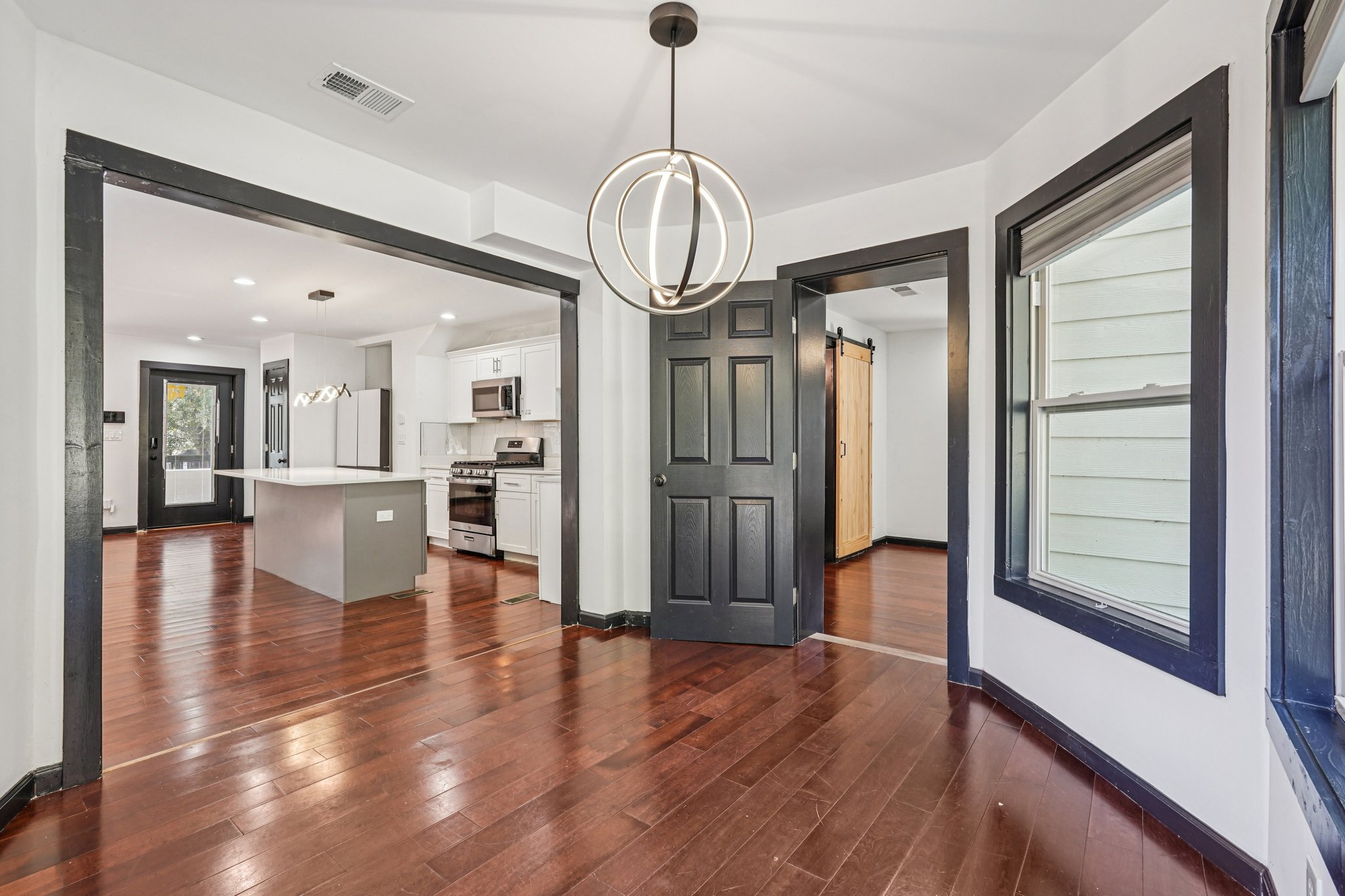 Derry Ave SW-S1911-025.jpg