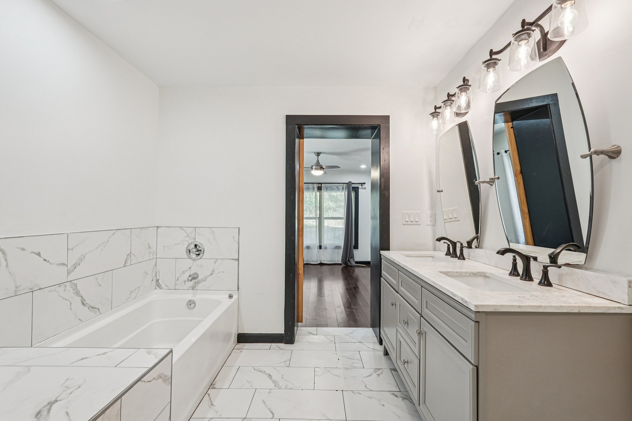 Derry Ave SW-S1911-031.jpg