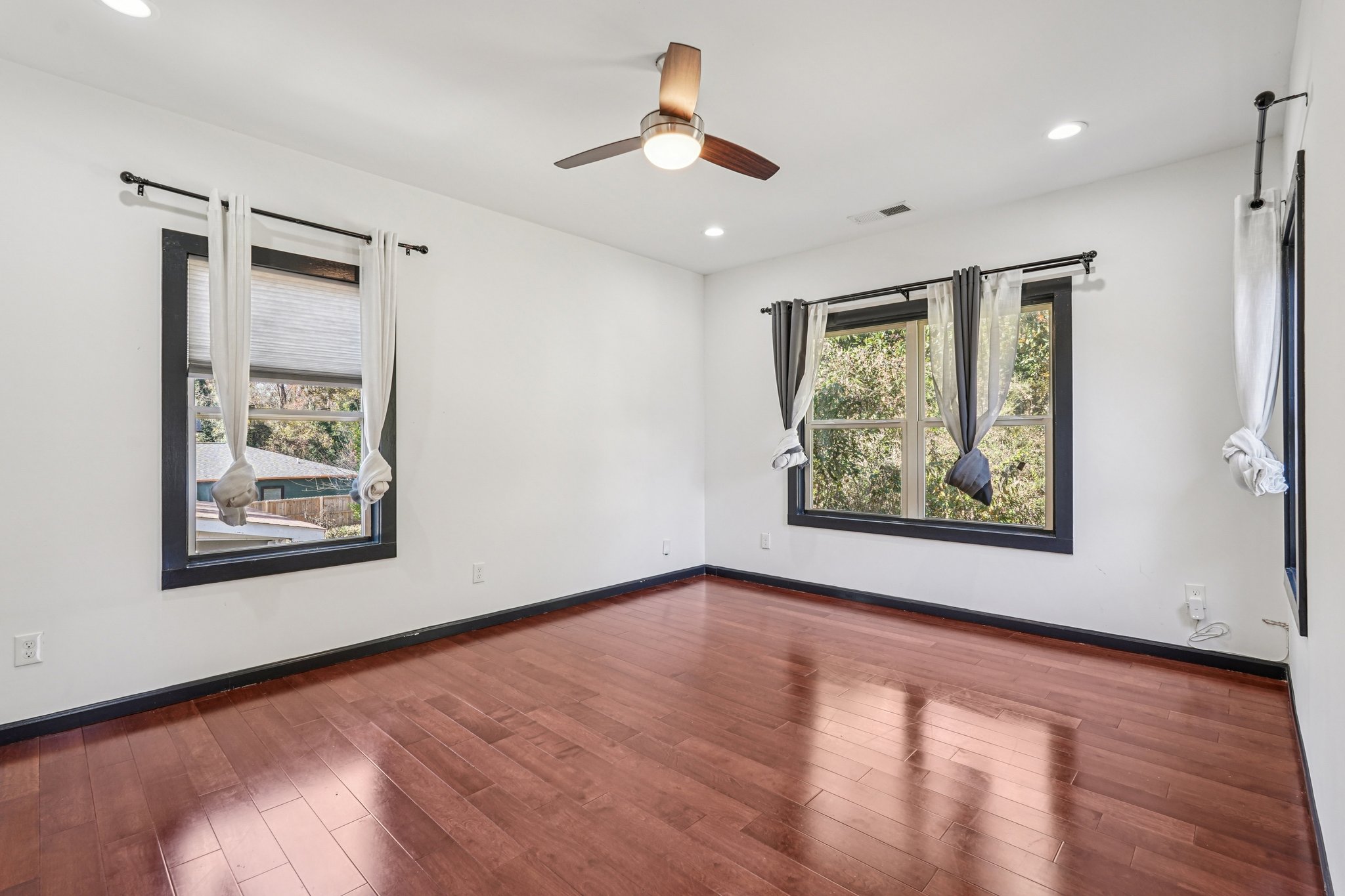 Derry Ave SW-S1911-049.jpg