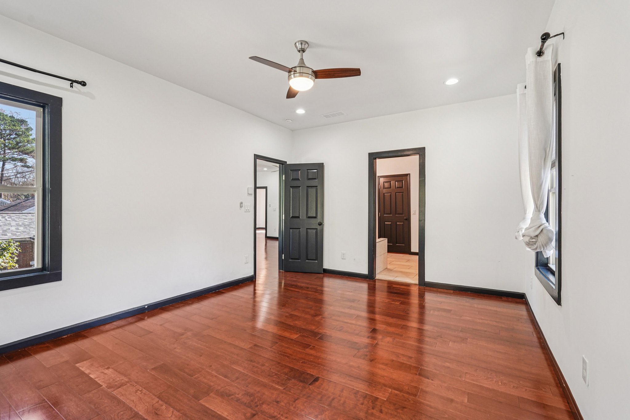 Derry Ave SW-S1911-051.jpg