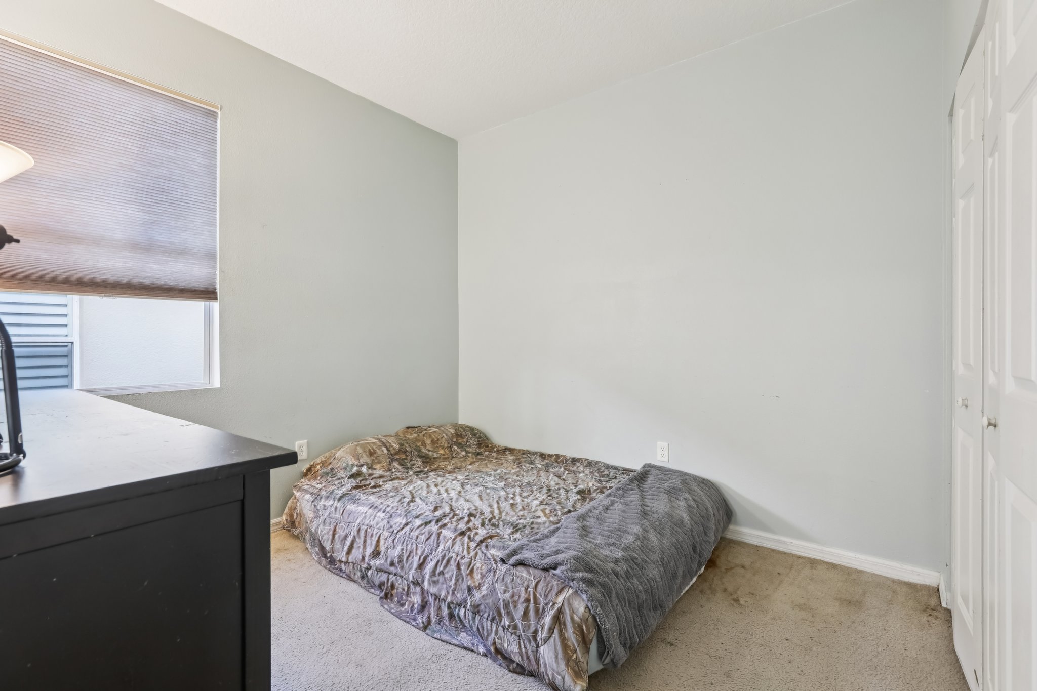 Strathmore Cir-S3112-018.jpg