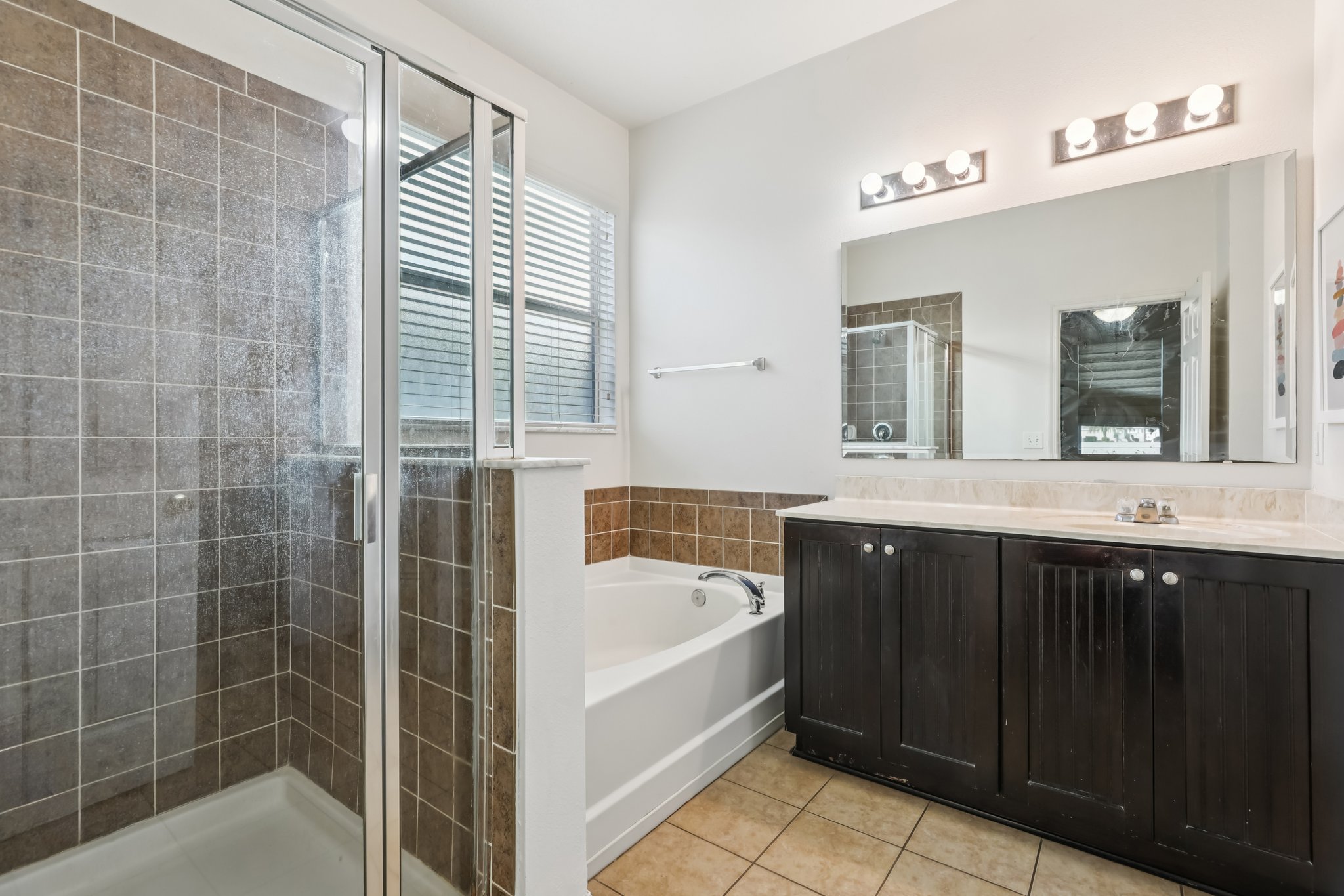 Strathmore Cir-S3112-027.jpg