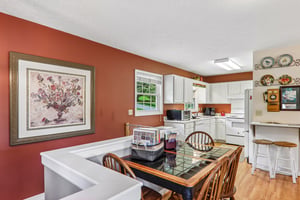 Highview Dr-S0708-015.jpg