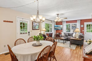 Highview Dr-S0708-017.jpg