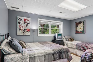 Highview Dr-S0708-035.jpg