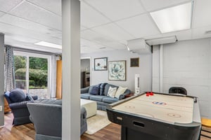 Highview Dr-S0708-038.jpg