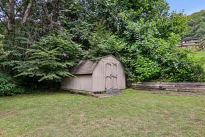 Highview Dr-S0708-047.jpg