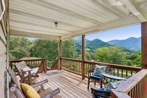 Highview Dr-S0708-052.jpg