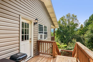Highview Dr-S0708-056.jpg