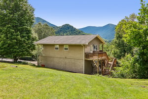 Highview Dr-S0708-060.jpg