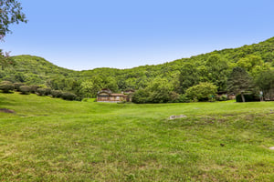 Highview Dr-S0708-062.jpg