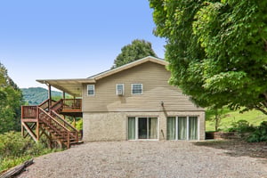 Highview Dr-S0708-064.jpg