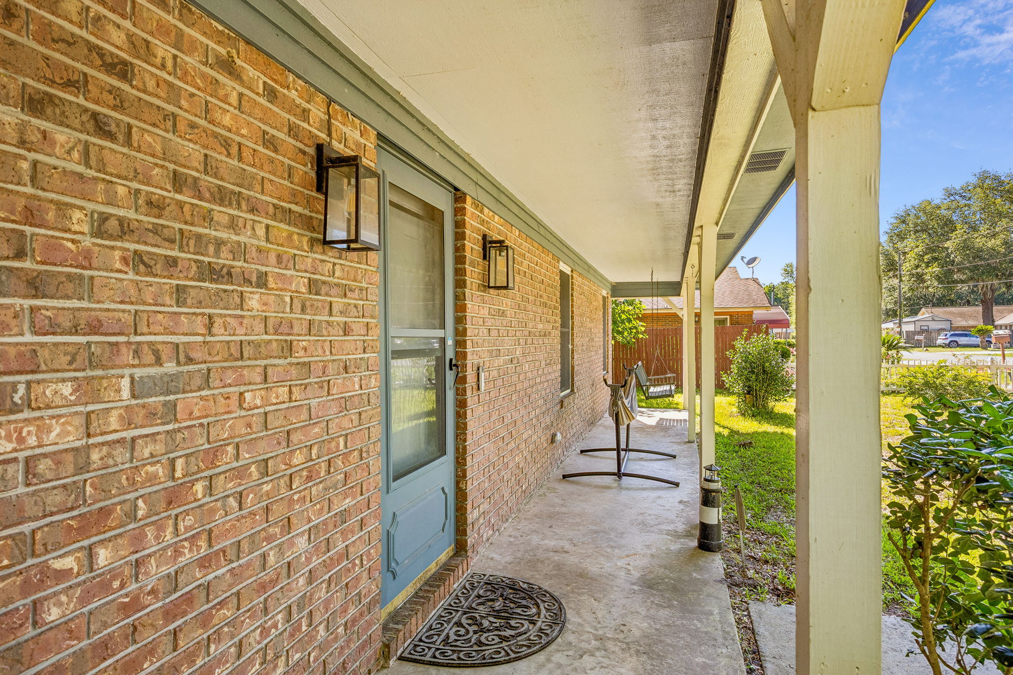 Front Entry Detail
