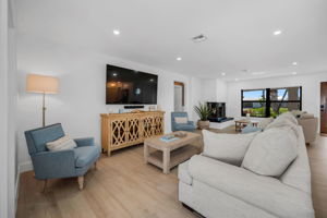 Living View 2