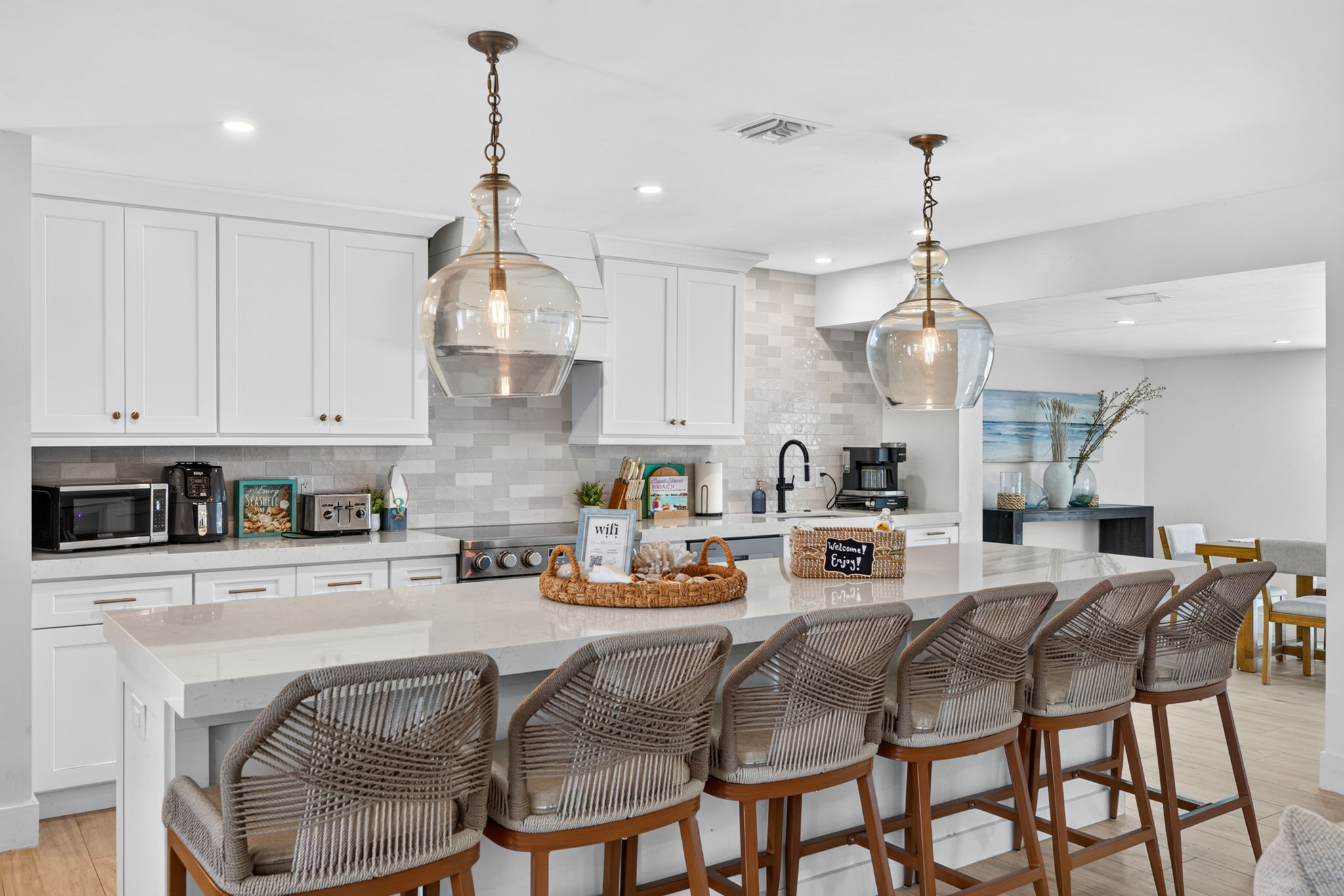 Breakfast Bar 1 of 3