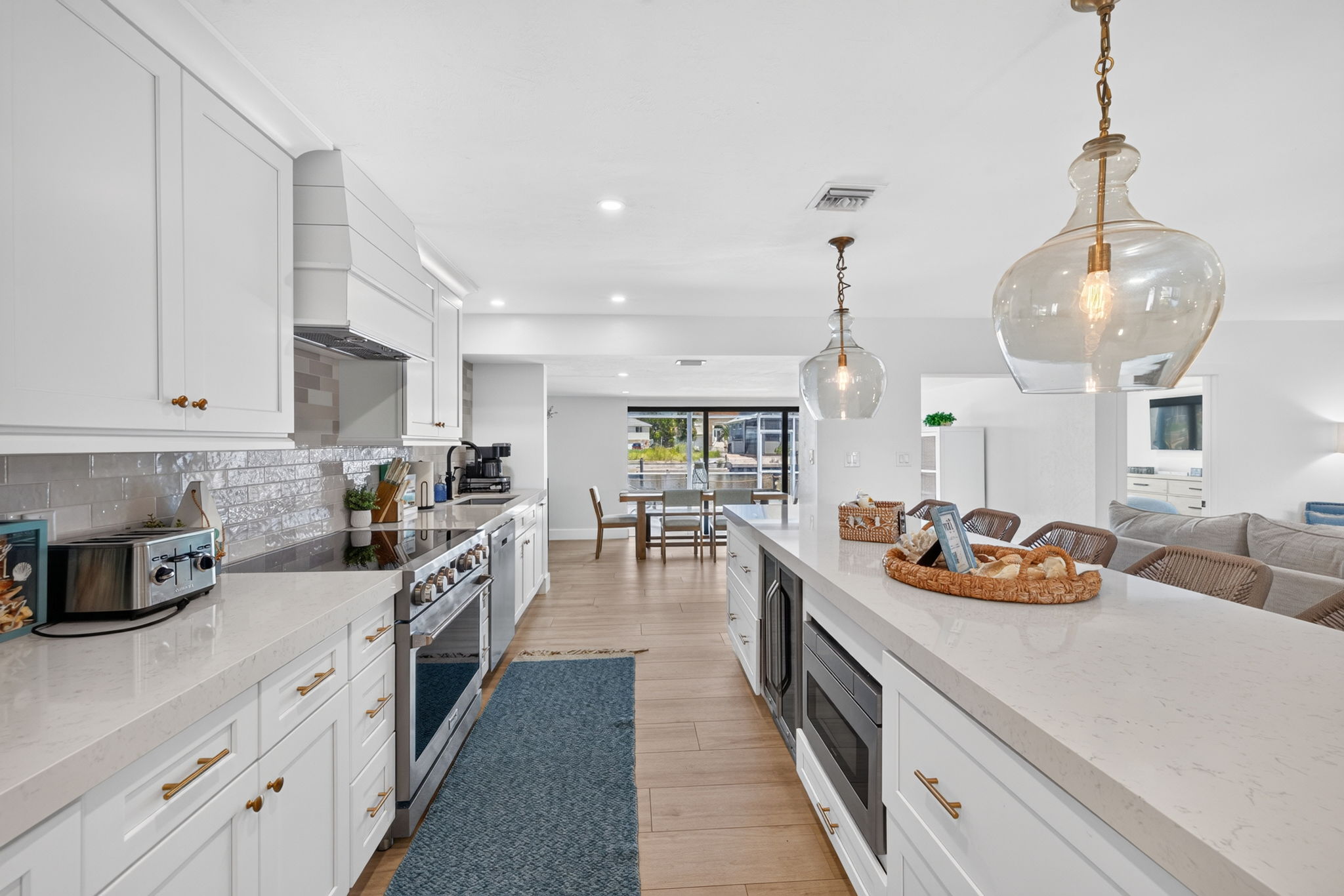 Kitchen 1 of 4
