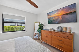 Guest Bedroom 1 - 2 of 2