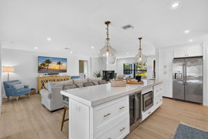 Kitchen 3 of 4