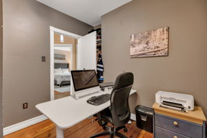  Photo 47