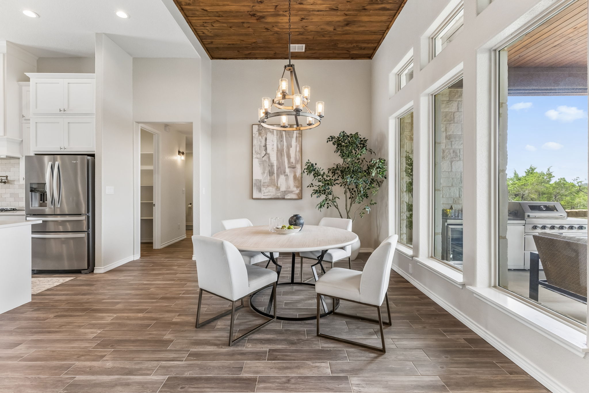 Eat-in kitchen with a view.