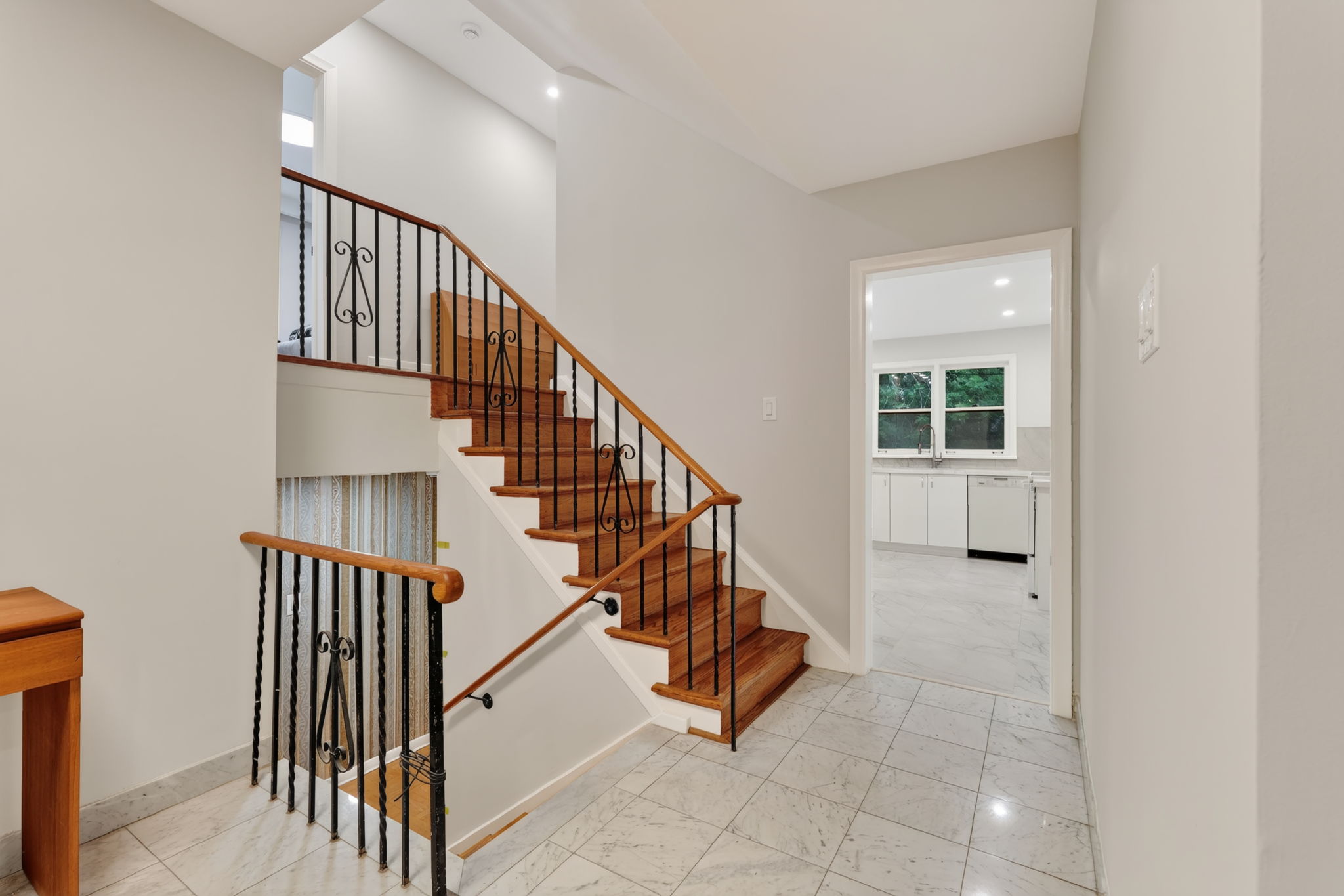169 Overbrook Pl Toronto, ON M3H 4R2