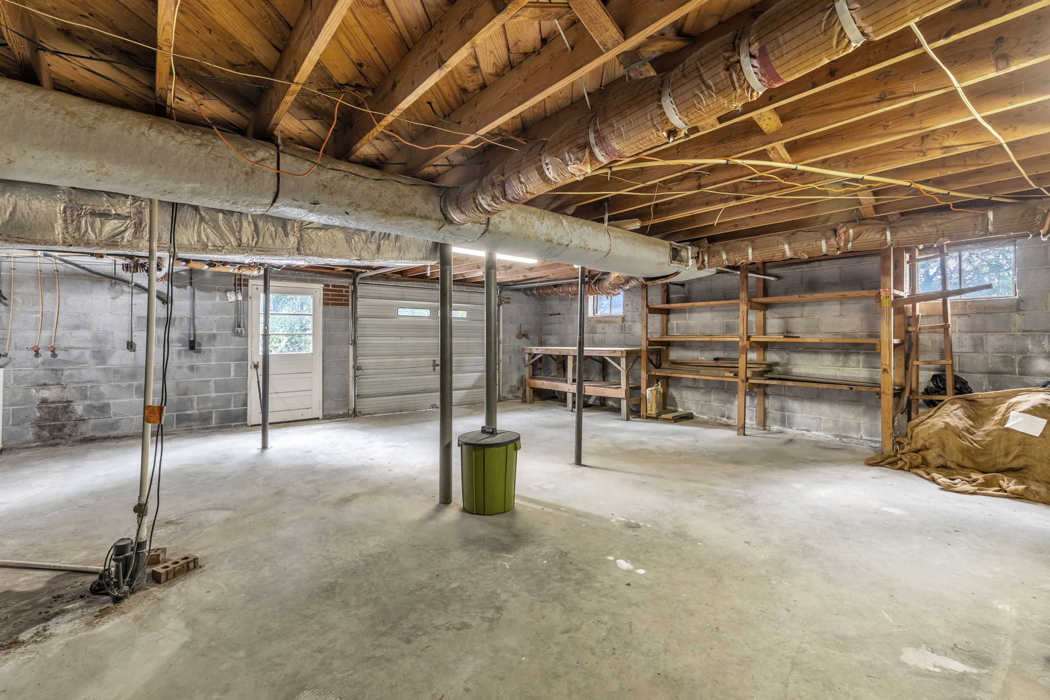 169 Wilbert Dr-28