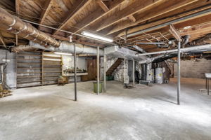 169 Wilbert Dr-29
