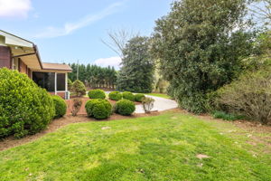 169 Wilbert Dr-35