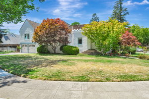 002_1690 Castilleja Ave