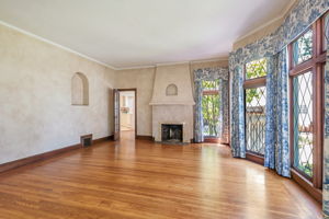 013_1690 Castilleja Ave