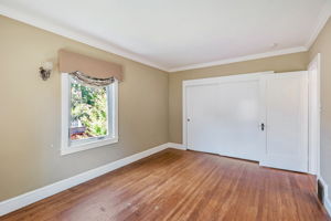 024_1690 Castilleja Ave